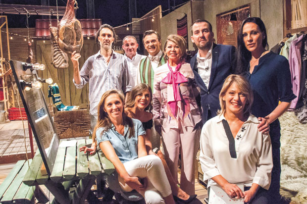 Милан Поповић: Глумимо, певамо и чекамо ваш осмех